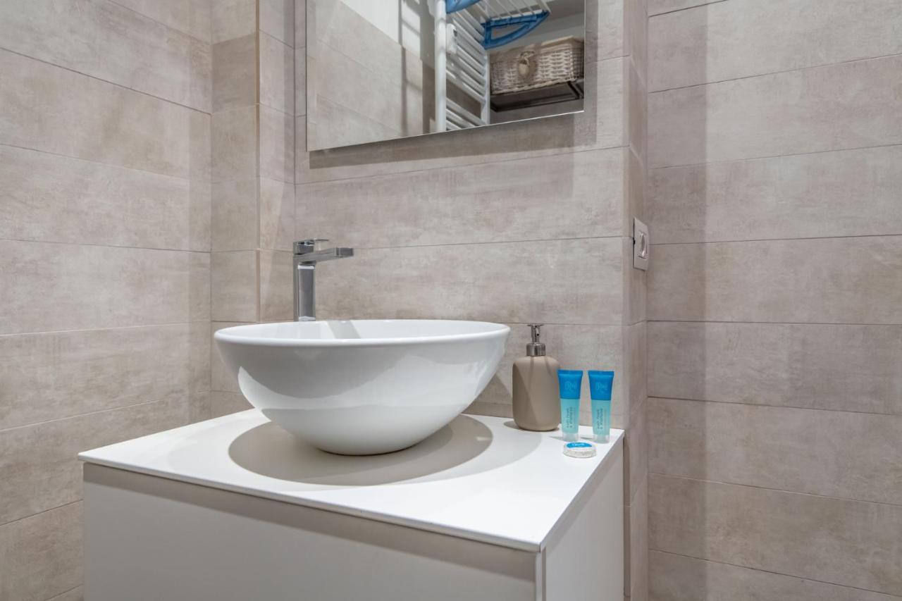 Easylife - Coccole E Comfort - Bilocale Caldo Ed Accogliente A Due Passi Dai Navigli E Metro Verde Milánó Kültér fotó